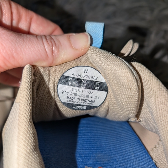 Altra Lone Peak 7 Trail Running Shoes in Tan - READ - Picture 8 of 11